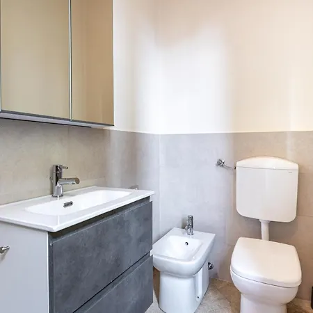 Apartment C/ Parcheggio Vicino Alla Reggia